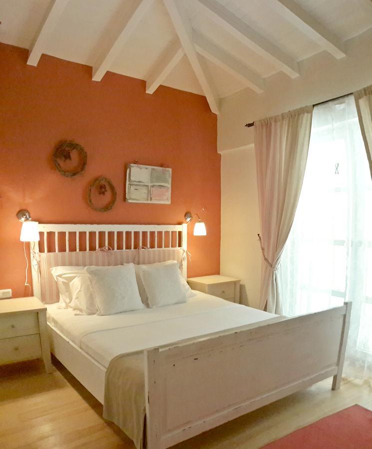 Salyangoz Bed & Breakfast Алакати Екстериор снимка
