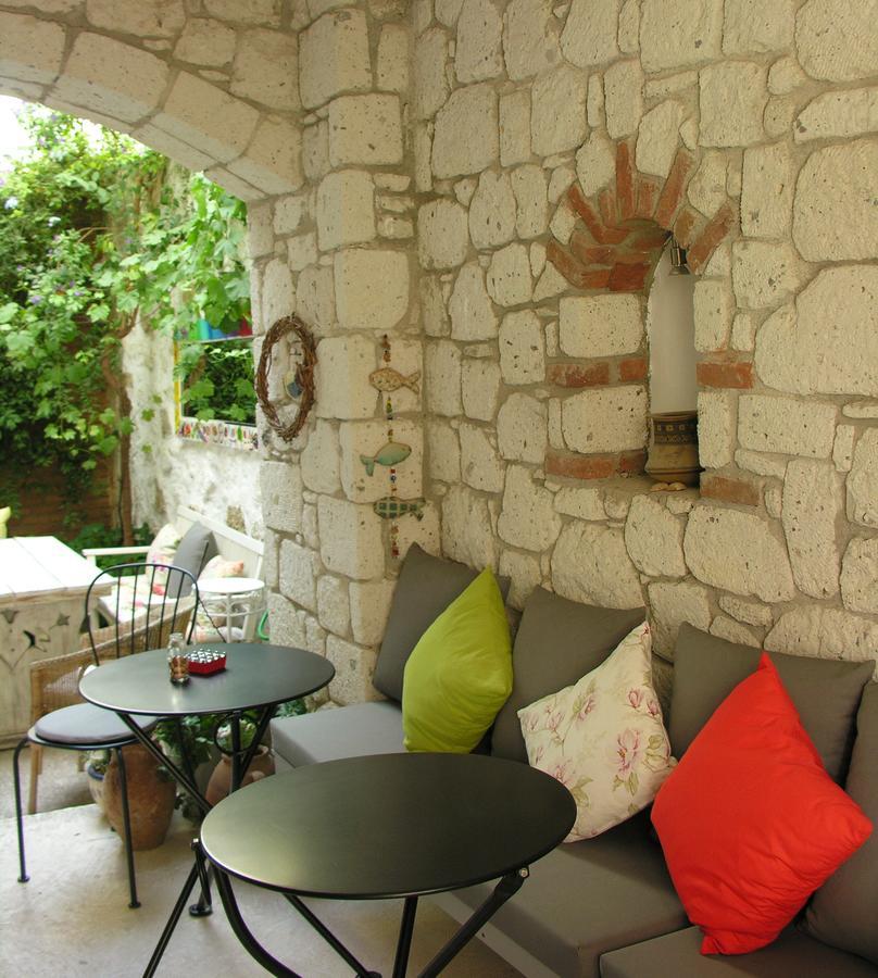 Salyangoz Bed & Breakfast Алакати Екстериор снимка