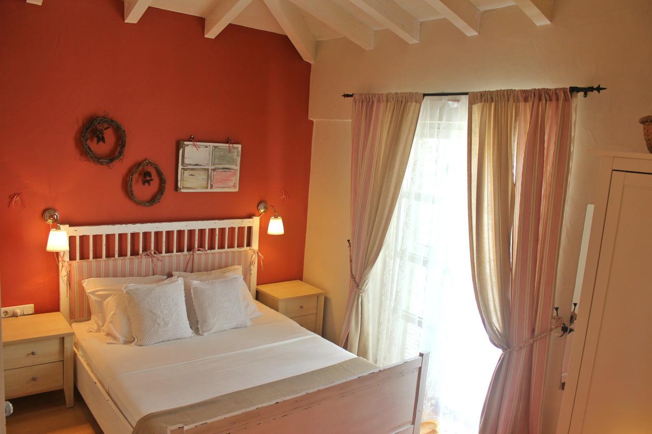 Salyangoz Bed & Breakfast Алакати Екстериор снимка
