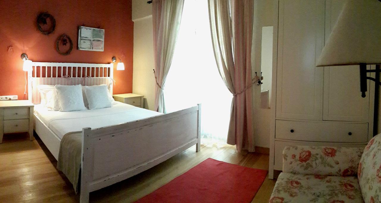 Salyangoz Bed & Breakfast Алакати Екстериор снимка